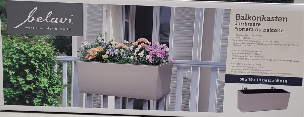 Jardiniera cu autoudare de balcon