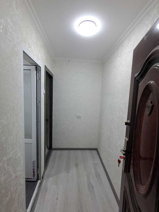 Фрунзиский  Хумо клиника 3 қаватда 2 хонали квартира сотилади.ID: 1616