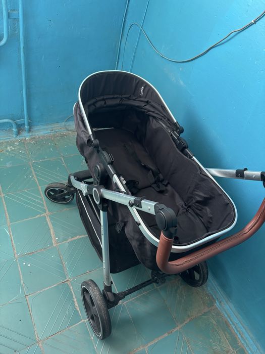 Продам коляску 3в1