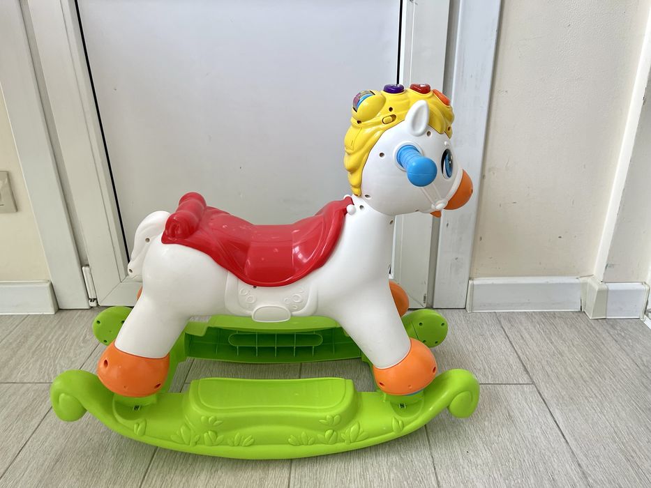 Лошадка качалка-каталка HOLA