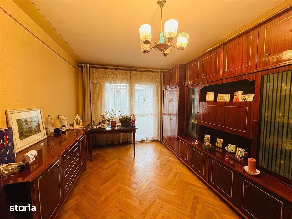 Apartament 3 camere - 2 balcoane - Valea Aurie — fotografia 3