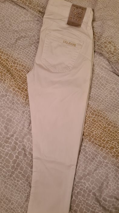 Pantaloni albi Liu-Jeans