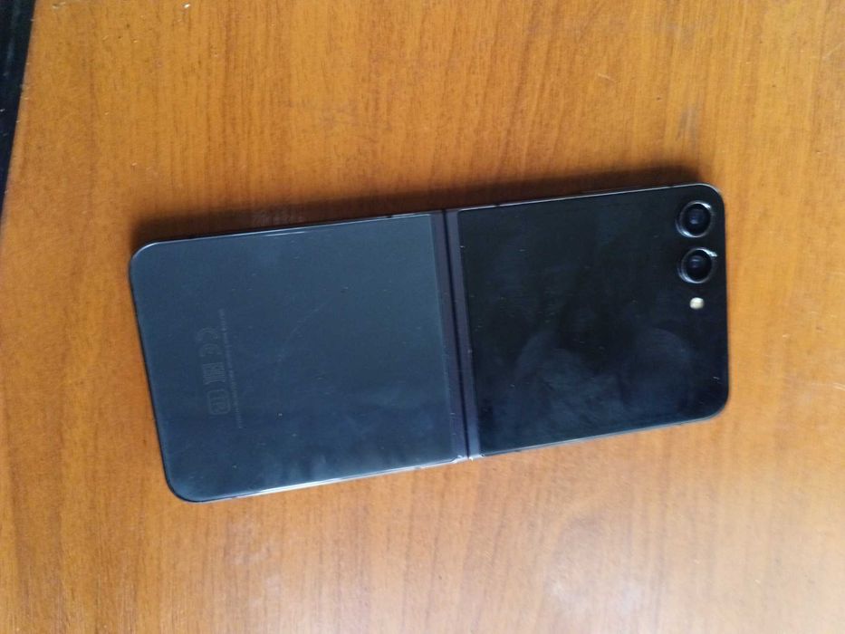 Samsung Z flip 5