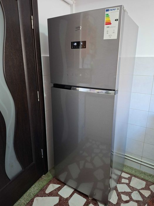 Combina frigorifica Beko 375 litri