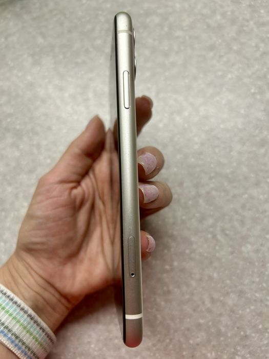 iPhone 11 , 128 ГБ белый