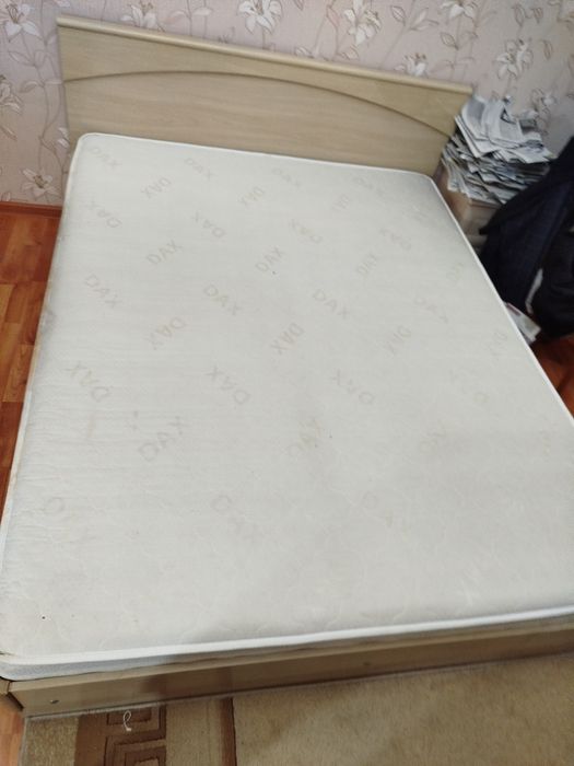 Кровать двуспальная