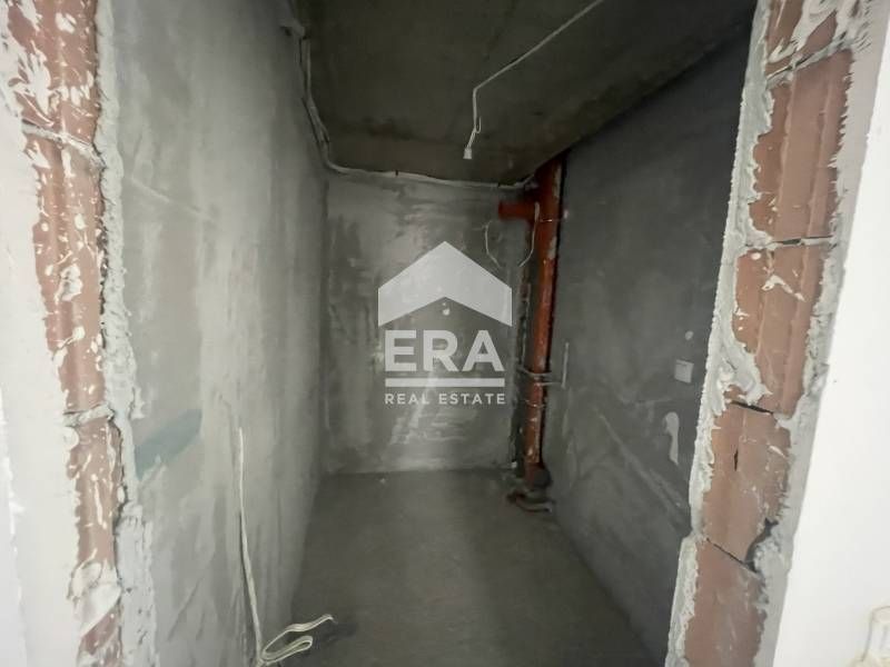 ERA Тера предлага за продажба тристаен апартамент в новостроящ се затв