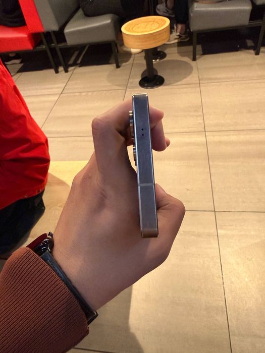 Продам свой собственный телефон Samsung S25 Ultra