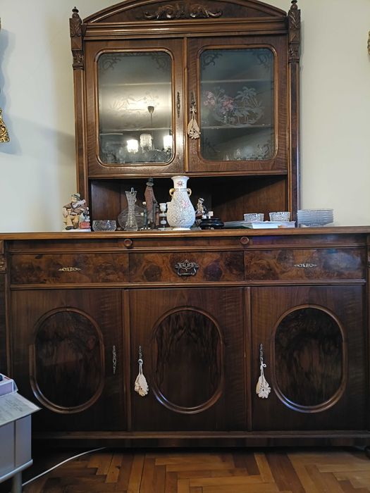 Mobilier vechi din lemn masiv, anii"70