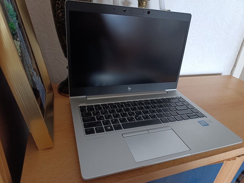 Ноутбук бизнес класс.