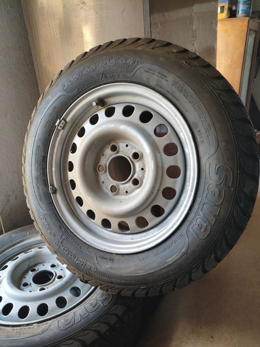 Sava Eskimo Stud 205 65 R15