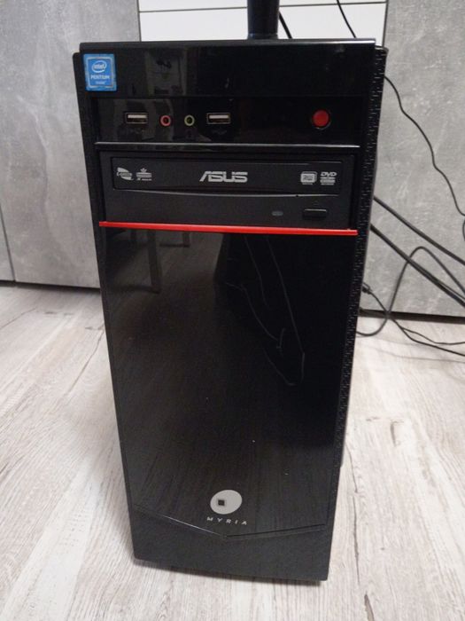 Calculator, include toate accesoriile necesare pentru folosire