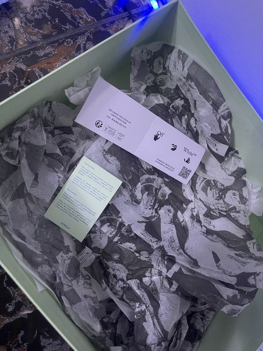 Vand adidasi off white court 3.0, originali, factura, cutie la ei