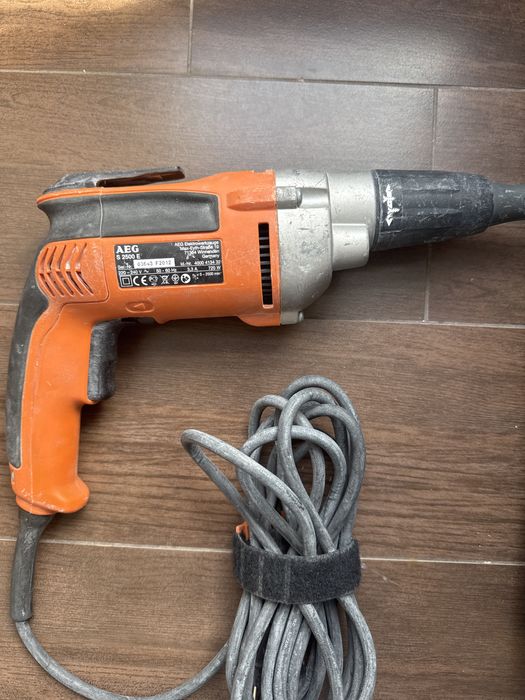 Винтпверт за гипсокартон AEG