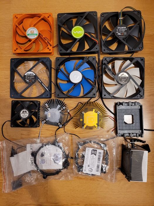 Lot ventilatoare PC 120mm si radiatoare.