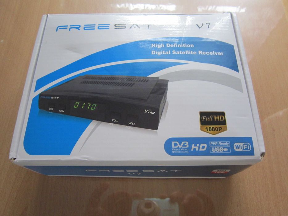 Тюнер спутниковый  FREESAT F7 HD.