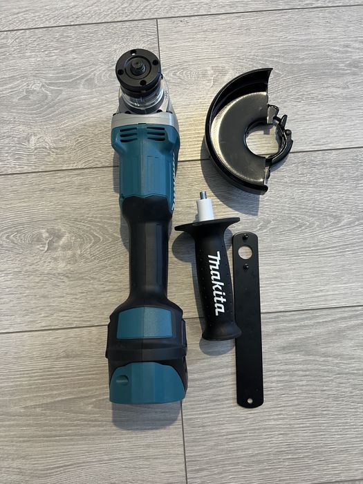 Makita Flex DGA513Z 18V