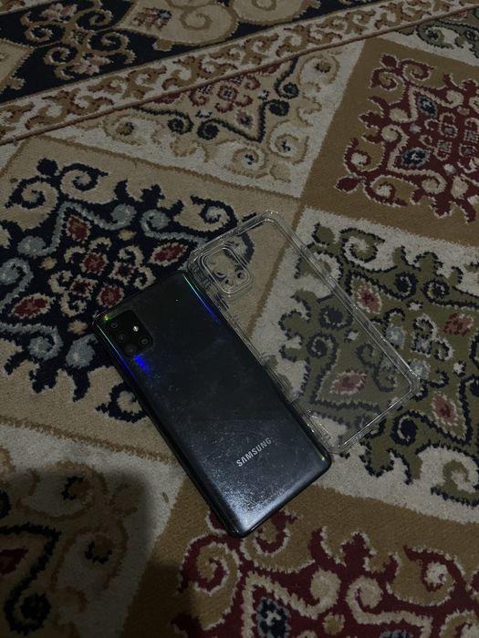 Продам Самсунг А51 64гб