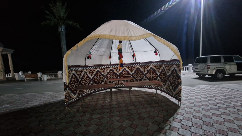 Жарты агаш уи юрта