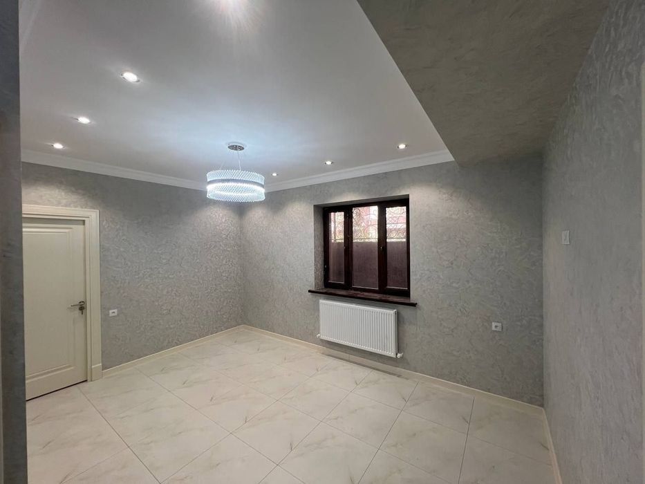 Укомплектованая квартира 3 комнаты 82м² цокольный этаж Мирабадский р-н