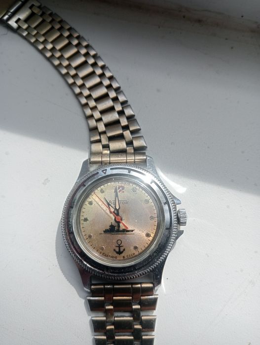 Продам часы восток