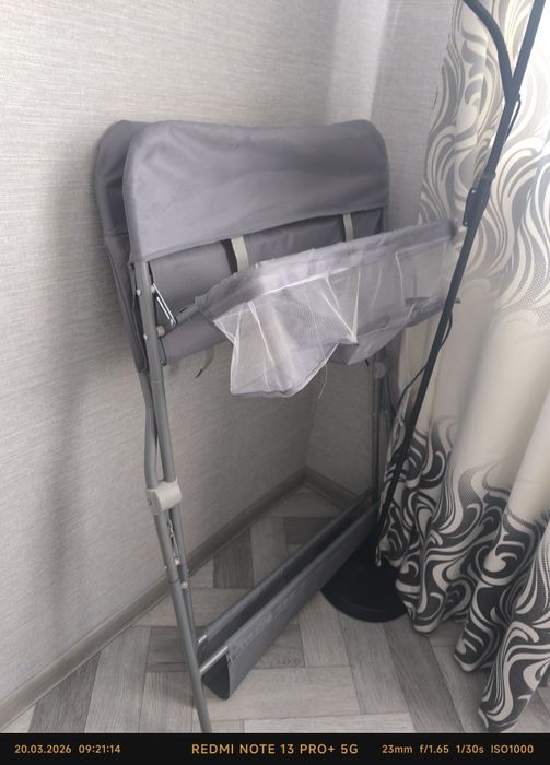 Пеленальный столик