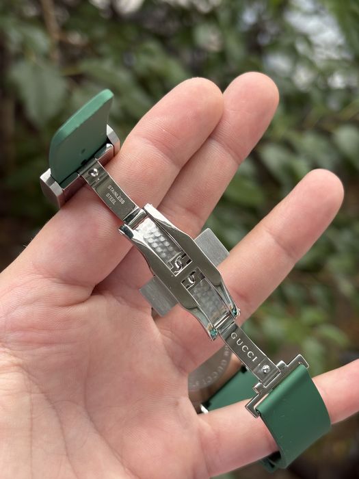 Gucci Dive Swiss Made-YA136310