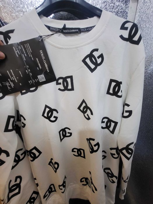 Tricouri bărbătești de firmă