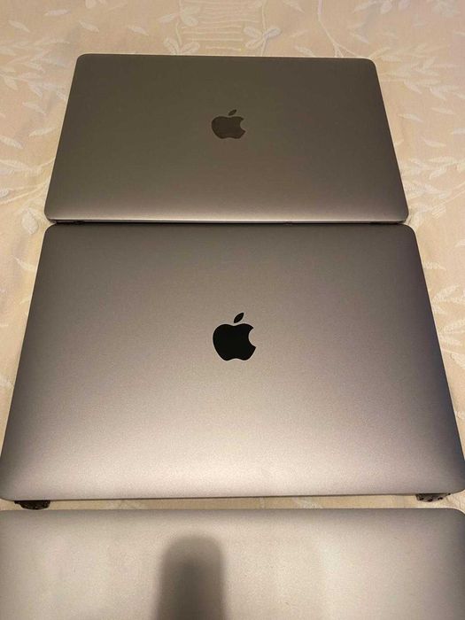 3 x ecrane Macbook Pro 13, A1706, DEFECTE
