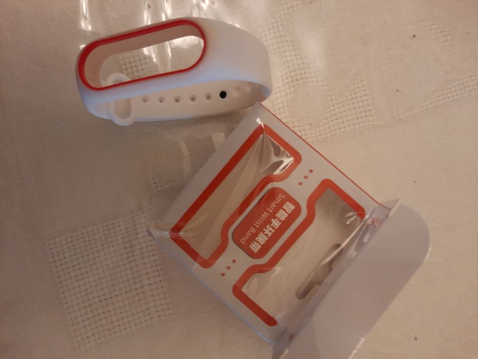 Ремешки на смарт часы Mi band 2торга нет