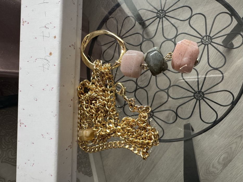 Одерелье с натуральными камнями