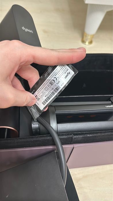 Продам Dyson Дайсон новый