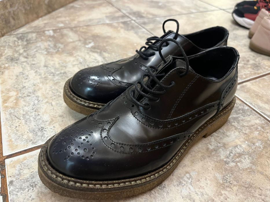 Pantofi Brogue din piele Baldinini Trend, mărimea 37, Made in Italy