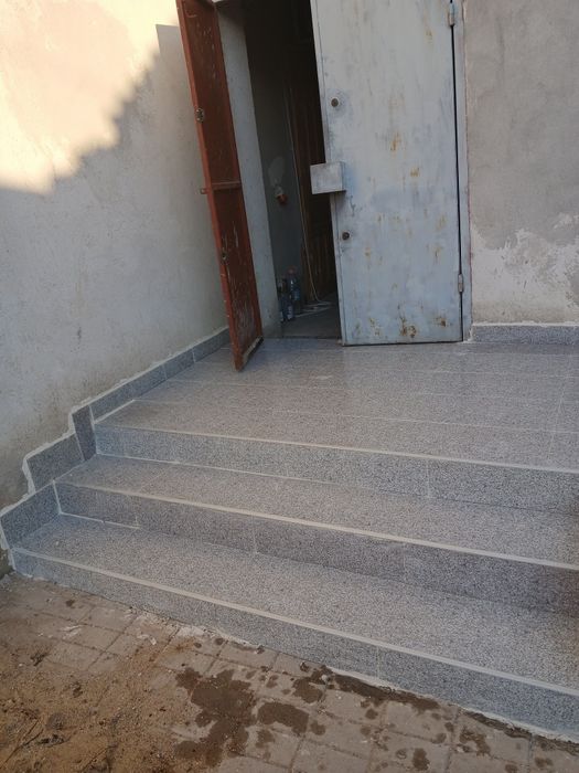 Executam zidărie tencuieli zugrăveli rigips izolații acoperișuri