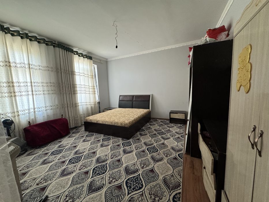 Namunaviy hovli ijaraga beriladi