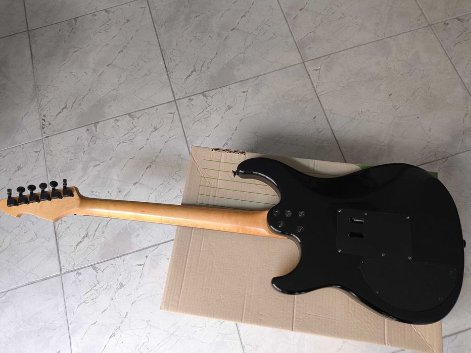 Електрическа китара Peavey Predator Exp II