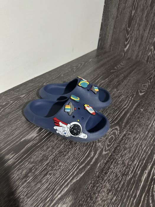 Шлепанцы 30-31 размера