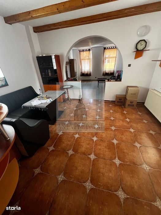 Casa /Villa 3 camere mobilata/utilata - zona Centrul Civic