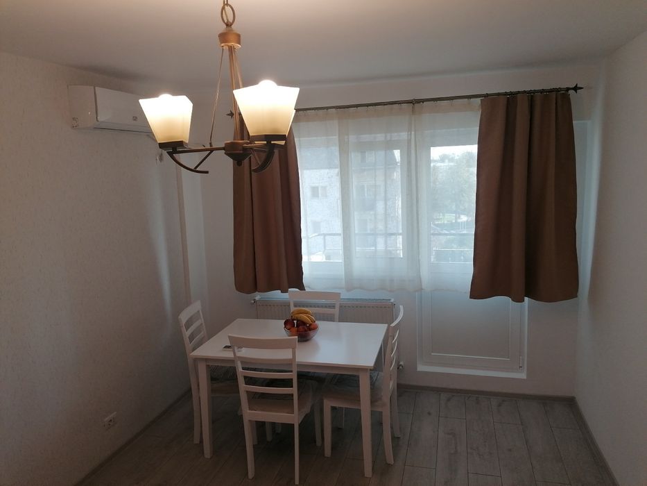 2 camere decomandate centru