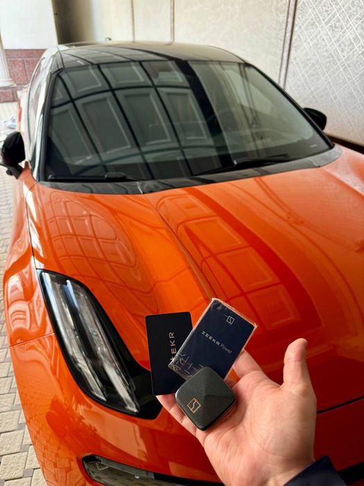 ZEEKR 001 Speed Orange