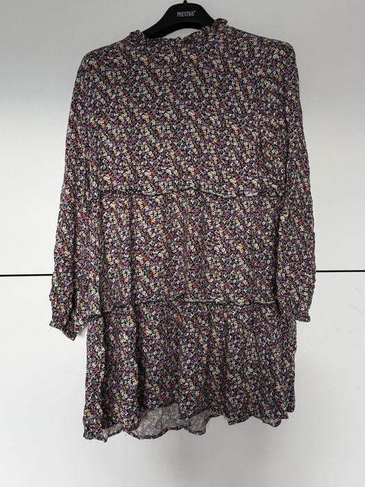 Три рокли с различни десени