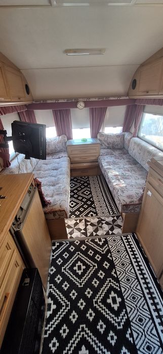 Продавам Каравана SWIFT