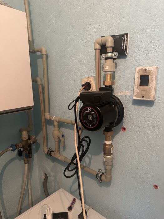 Домашна бустер помпа  GRUNDFOS UPA 15-120 AUTO
