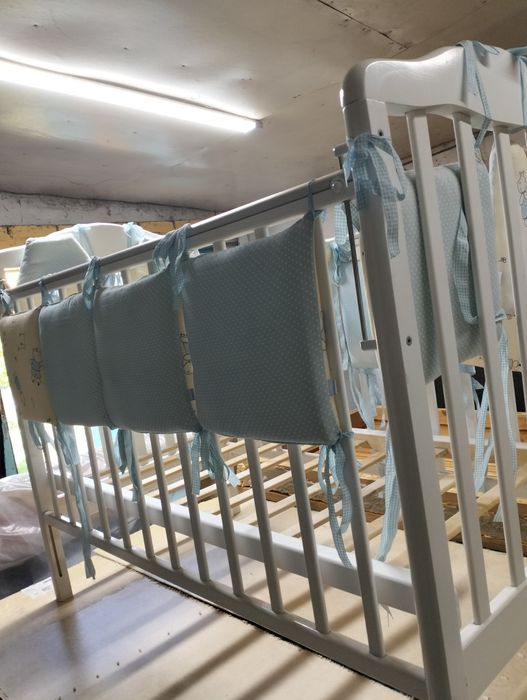 Детская кроватка.
