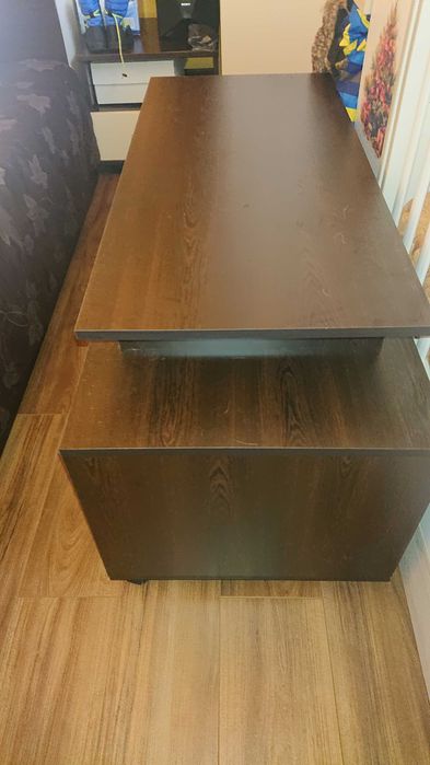 ТВ маса-две нива, без гръб