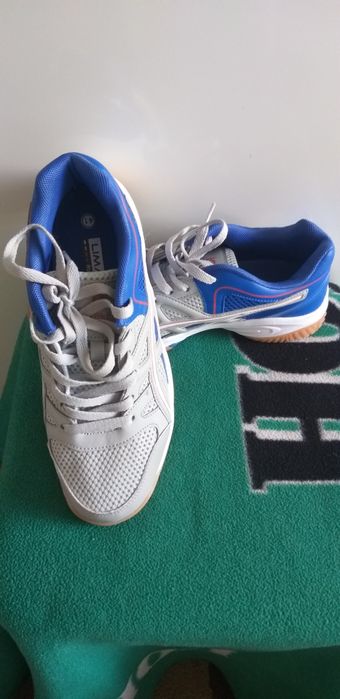 Продам красовки спортивные