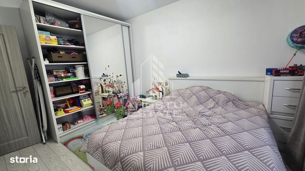 Casa individuala de vanzare cu 4 camere, 2 bai, terasa si foisor, Sag