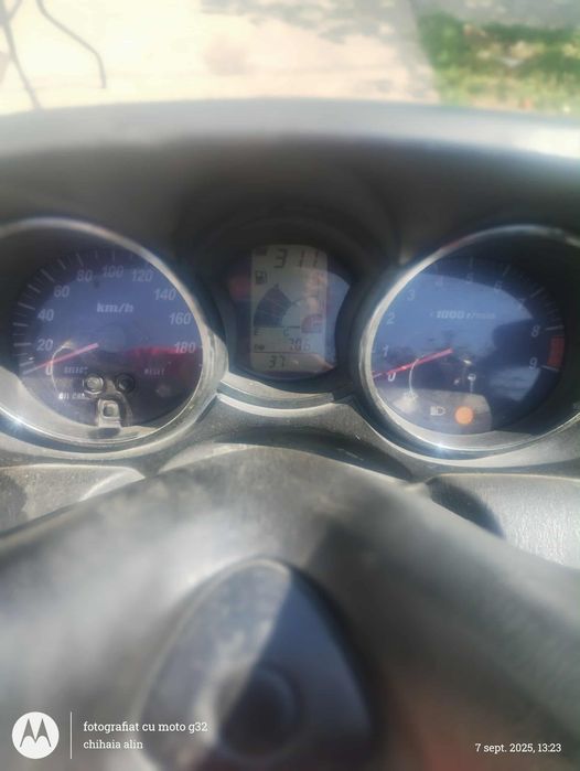 Vând sau schimb:Motor Yamaha Majesty yp 400