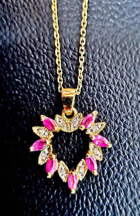 Medalion (forma inima) cu briliante si rubine