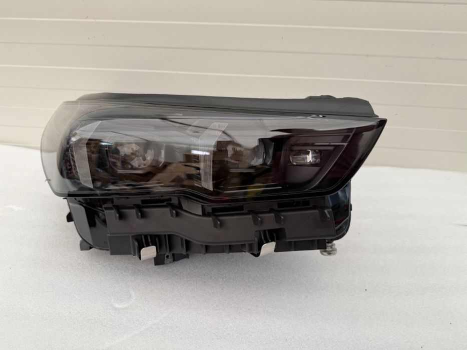 Far led stânga dreapta shadow line BMW Seria 5 G60 G61 5A798D7-09